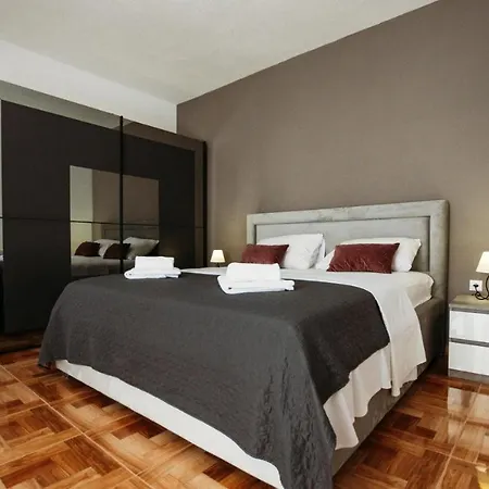 Essenza Apartment