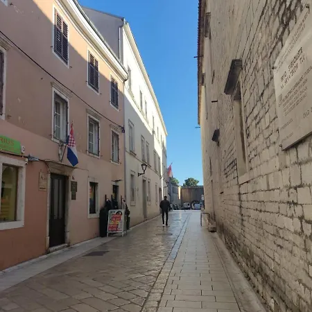 Essenza Ζαντάρ